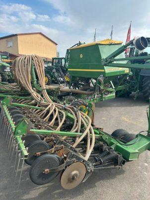 John Deere 740A