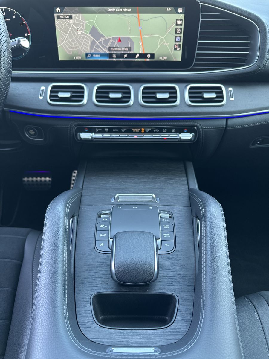 Fahrzeugabbildung Mercedes-Benz GLE 350de 4Matic AMG-Line NAV+LED+360°+DISTRONIC