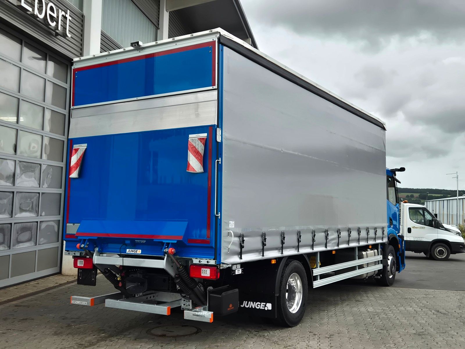 Fahrzeugabbildung Iveco S-Way AD190S40/P Curtainsider *MirrorCam*LBW*