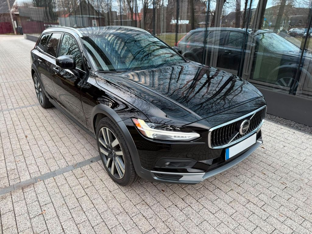 Volvo V90 Cross Country