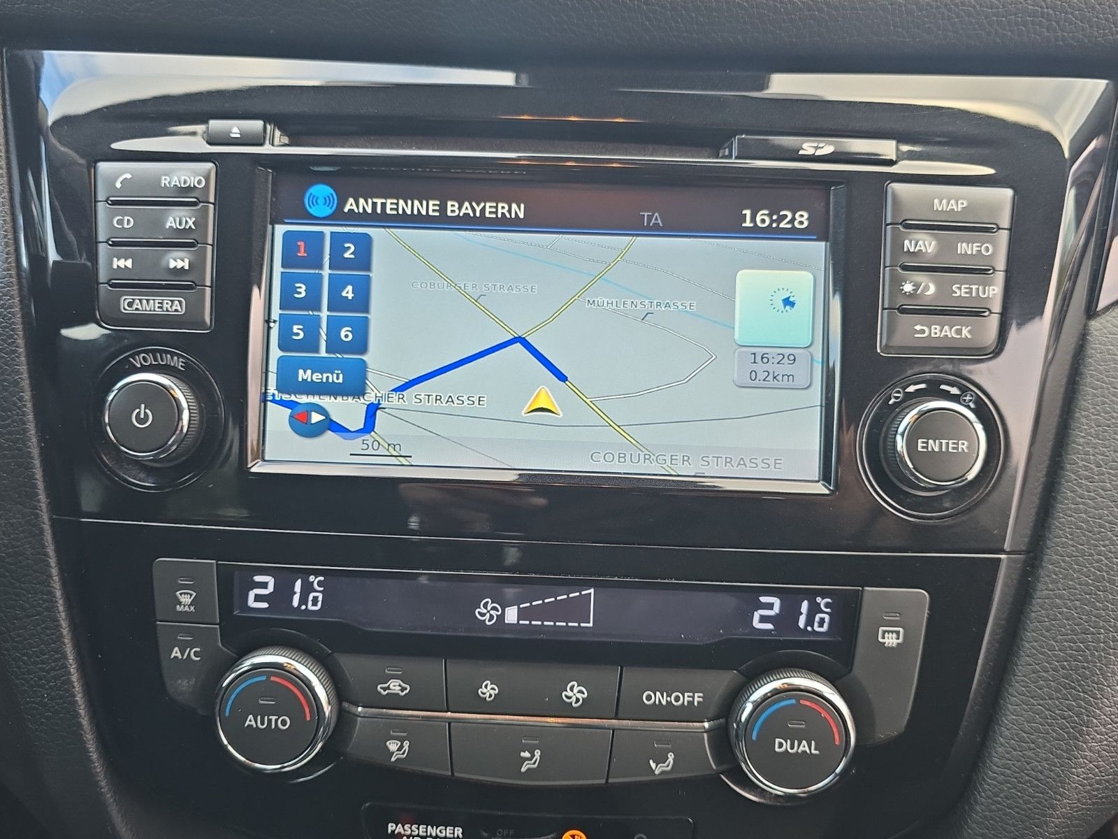 Fahrzeugabbildung Nissan Qashqai 360°KAMERA*NAVI*KEYLES GO*