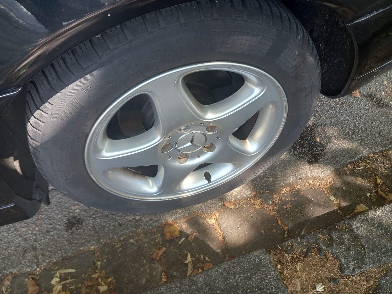 Mercedes-Benz C200 2004 — photo 15