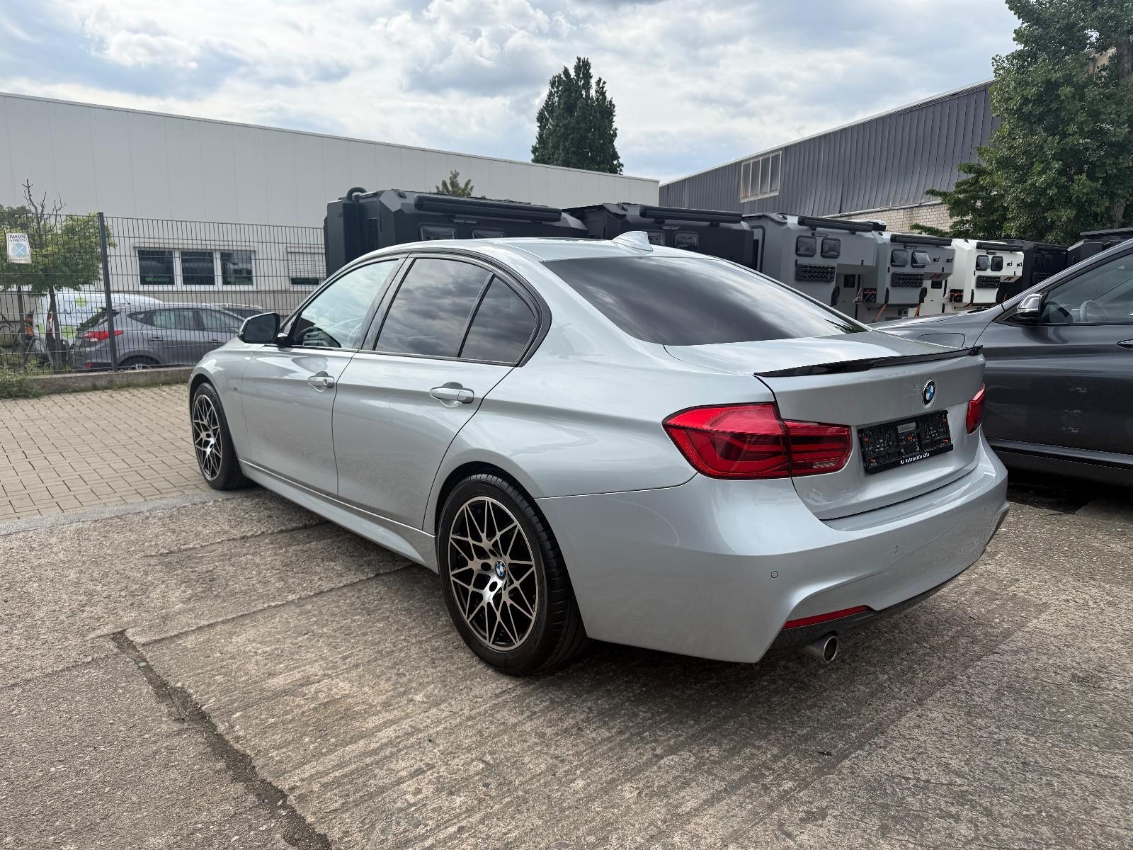 BMW 318i M Sport/LED/SHZ/Leder/Shadow Line