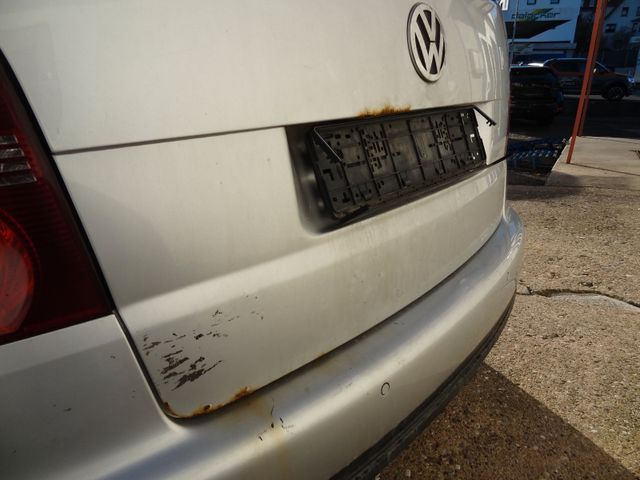 Fahrzeugabbildung Volkswagen Touran Highline/Klima/Navi/PDC/170PS/2.Hand/