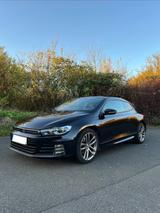Volkswagen Scirocco 2.0 TSI DSG BlueMotionTechnology R-Line - Volkswagen Scirocco: Dsg