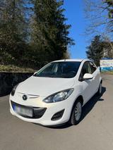 Mazda **MAZDA 2 AUTOMATIKGETRIEBE 1.5 MOTOR** - Mazda: Limousine, Mazda5