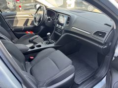 Fahrzeugabbildung Megane IV Grandtour Business Edition 1.3 TCe 140