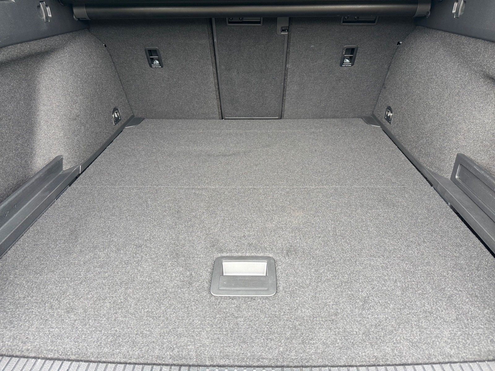 Fahrzeugabbildung Volkswagen Passat Variant 1.5 TSI