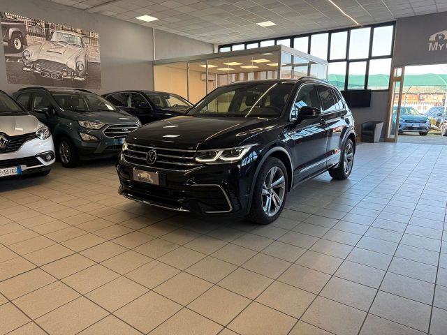 Volkswagen Tiguan R-Line Benzina Automatica