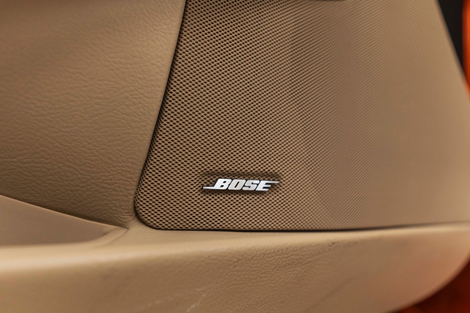 Fahrzeugabbildung Corvette C6 6.2 V8 Cabrio Automatik BOSE HUD SHZ