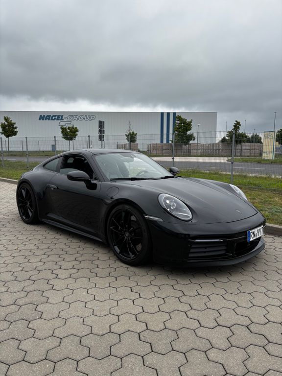 Image of Porsche 992