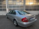 Mercedes-Benz E 200 Kompressor  Limousine +Steuerkette Neu* - Mercedes-Benz E 200: Kompressor