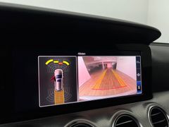 MERCEDES-BENZ E 350d / 4x4 / 1.HAND/ PANO / GARANTIE / LED / MERCEDES-BENZ E 350d / 4x4 / 1.HAND/ PANO / GARANTIE / LED /