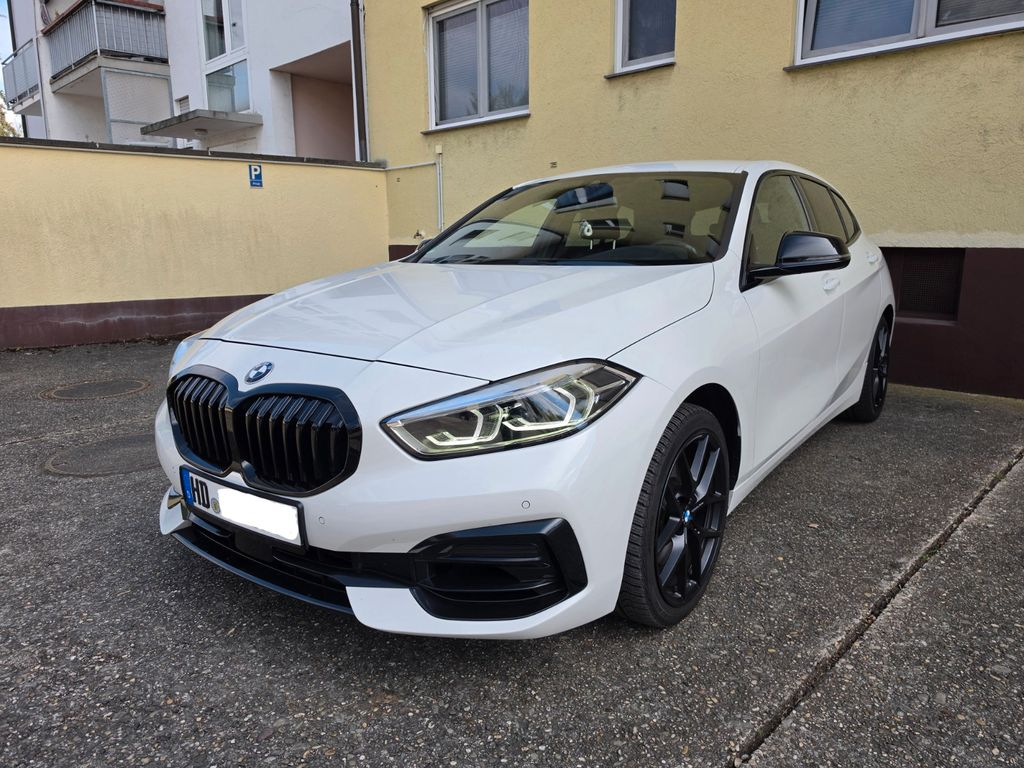 Image of BMW 120