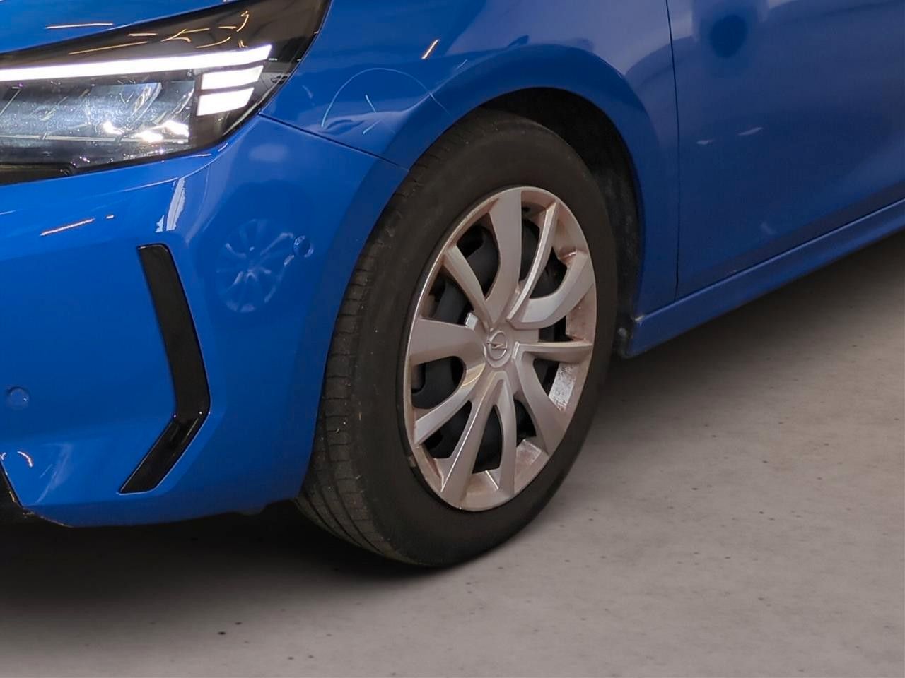 Fahrzeugabbildung Opel Corsa F 1.2 FACELIFT NAVI/LED/KAMERA/VIRT/SH/DAB