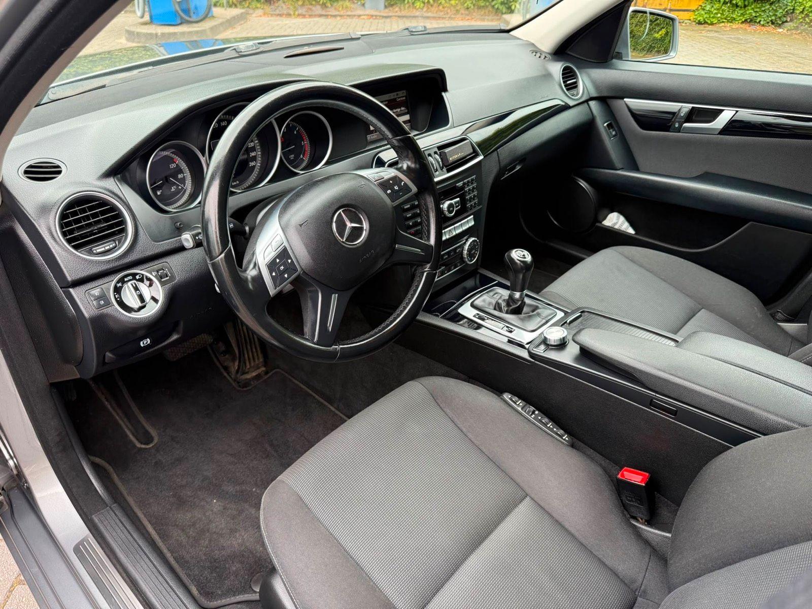 Mercedes-Benz C220 2013 — photo 5