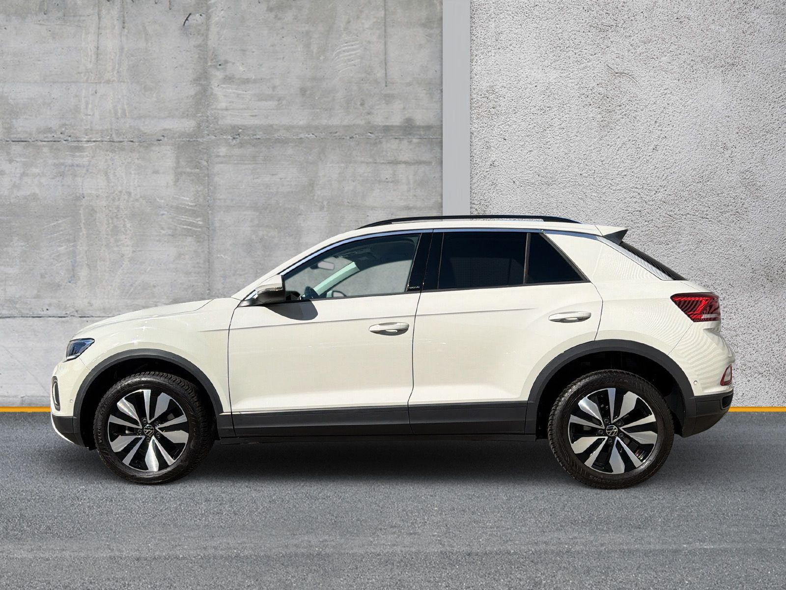 Volkswagen T-Roc 1.5 TSI DSG Move NAVI ACC APP foto 2