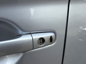 Mitsubishi Outlander - 11