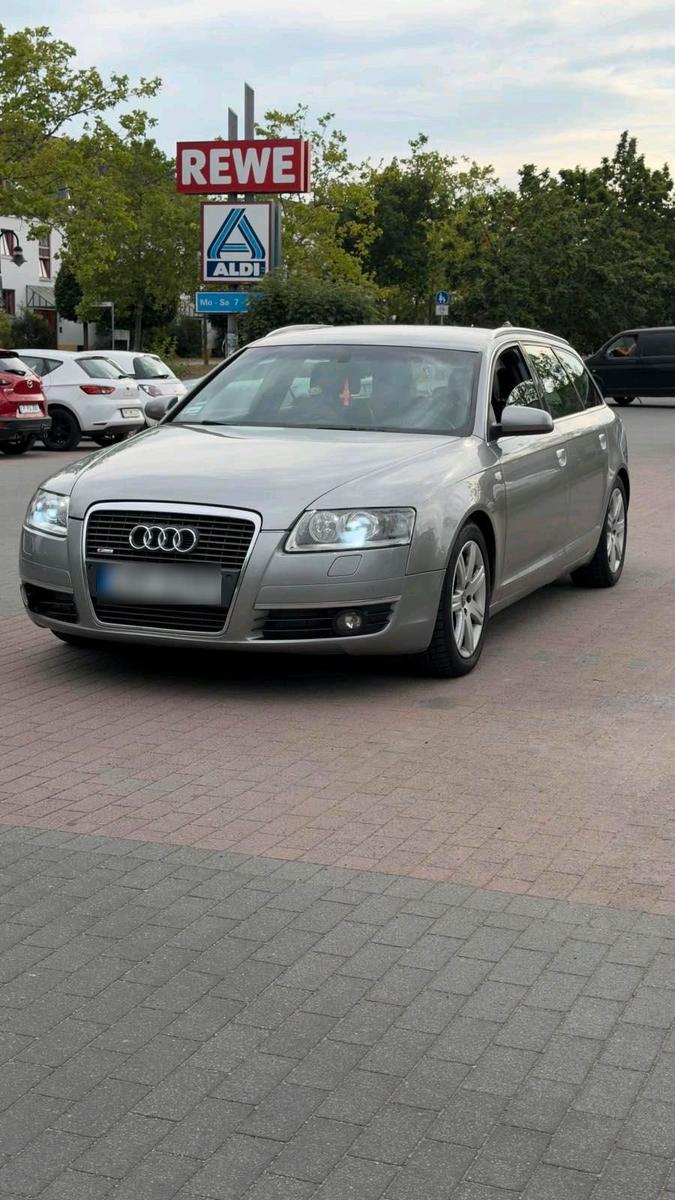 Audi A6 2005 — вигляд ззаду