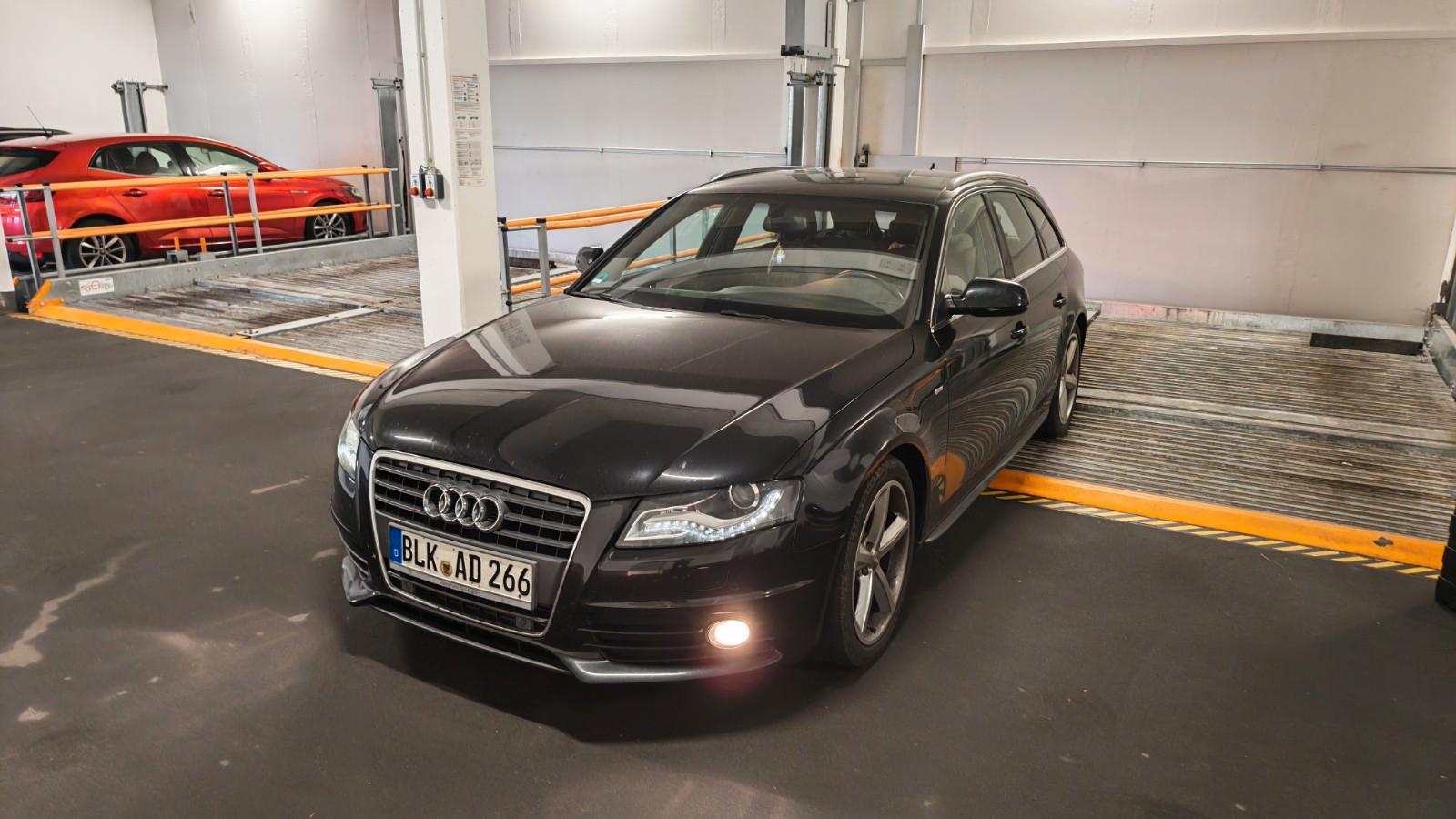 Audi A4, 2011