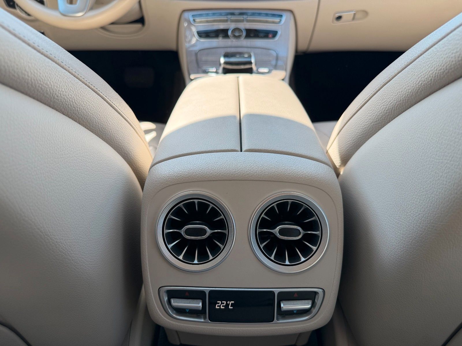 Fahrzeugabbildung Mercedes-Benz CLS 450 4M+Distr+ESD+AirM+Sitzklima+360