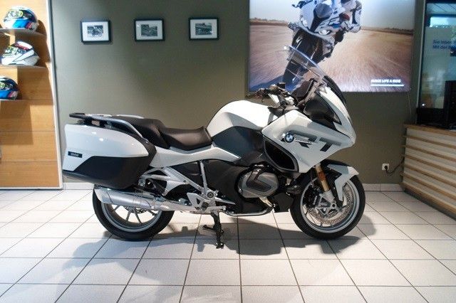 Fahrzeugabbildung BMW R1250RT mit Audiosystem