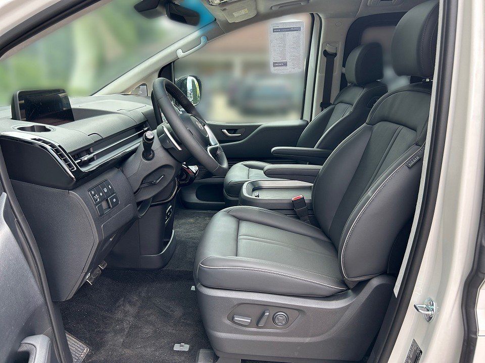 Fahrzeugabbildung Hyundai STARIA HEV 7SITZER 1.6T 6AT SIGNATURE PANO BOSE+