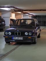 BMW E30 320i von 1987 - BMW 320 aus 1987: 320i