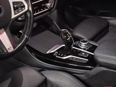 Fahrzeugabbildung BMW X4 xDrive 20 i *M-SPORT* (HUD/ACC/CAM/AHK/ 1.HD!