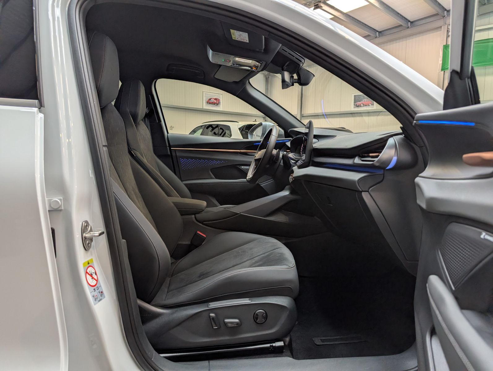 Immagine del veicolo CUPRA Terramar 1.5 eTSI Pacchetto Sennheiser Edge HUD 19 pollici