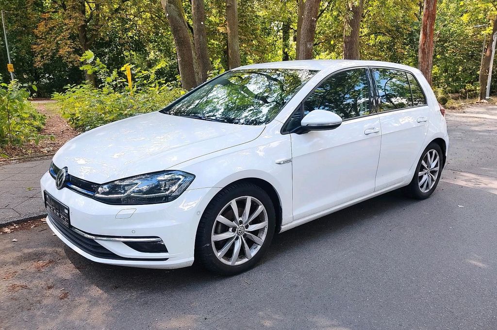 Image of Volkswagen Golf