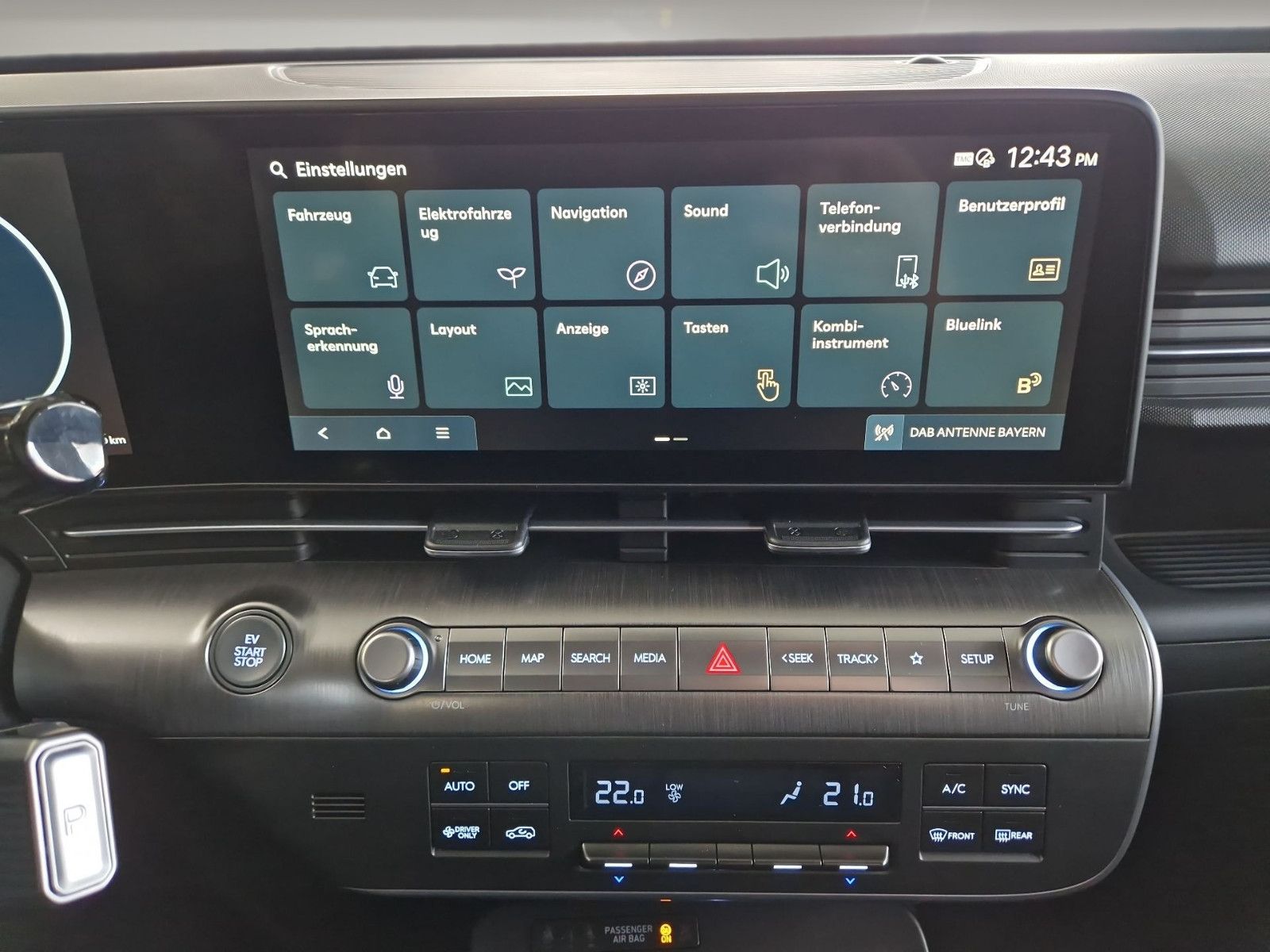 Fahrzeugabbildung Hyundai KONA Elektro SX2 48,4kWh TREND NAVI LED KAMERA