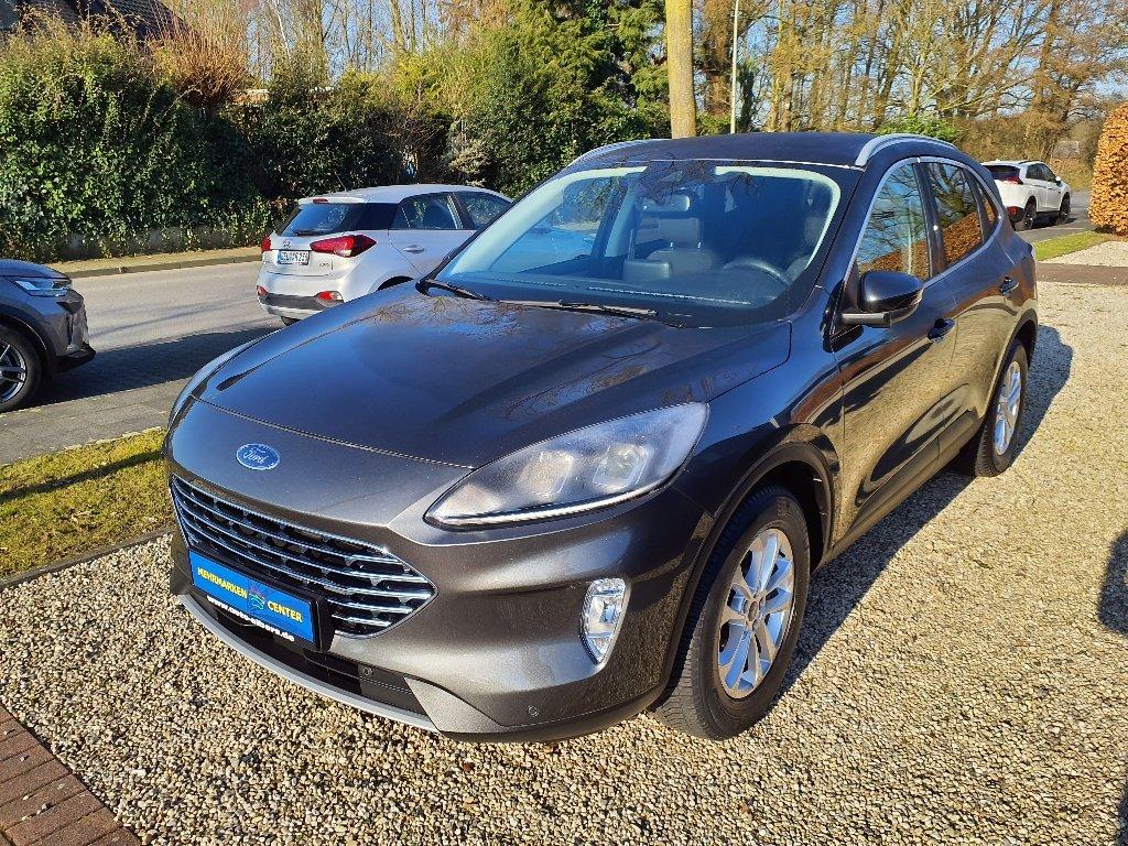 Ford Kuga  1.5 Titanium - SHZG,LED,PDCv+h,T.OMAT