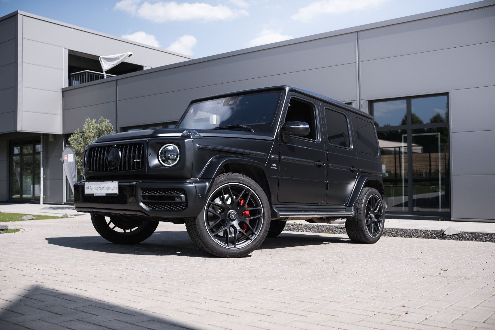 Fahrzeugabbildung Mercedes-Benz G 63 AMG-Burm.-NightPaket-360*-WR-StHz-SD