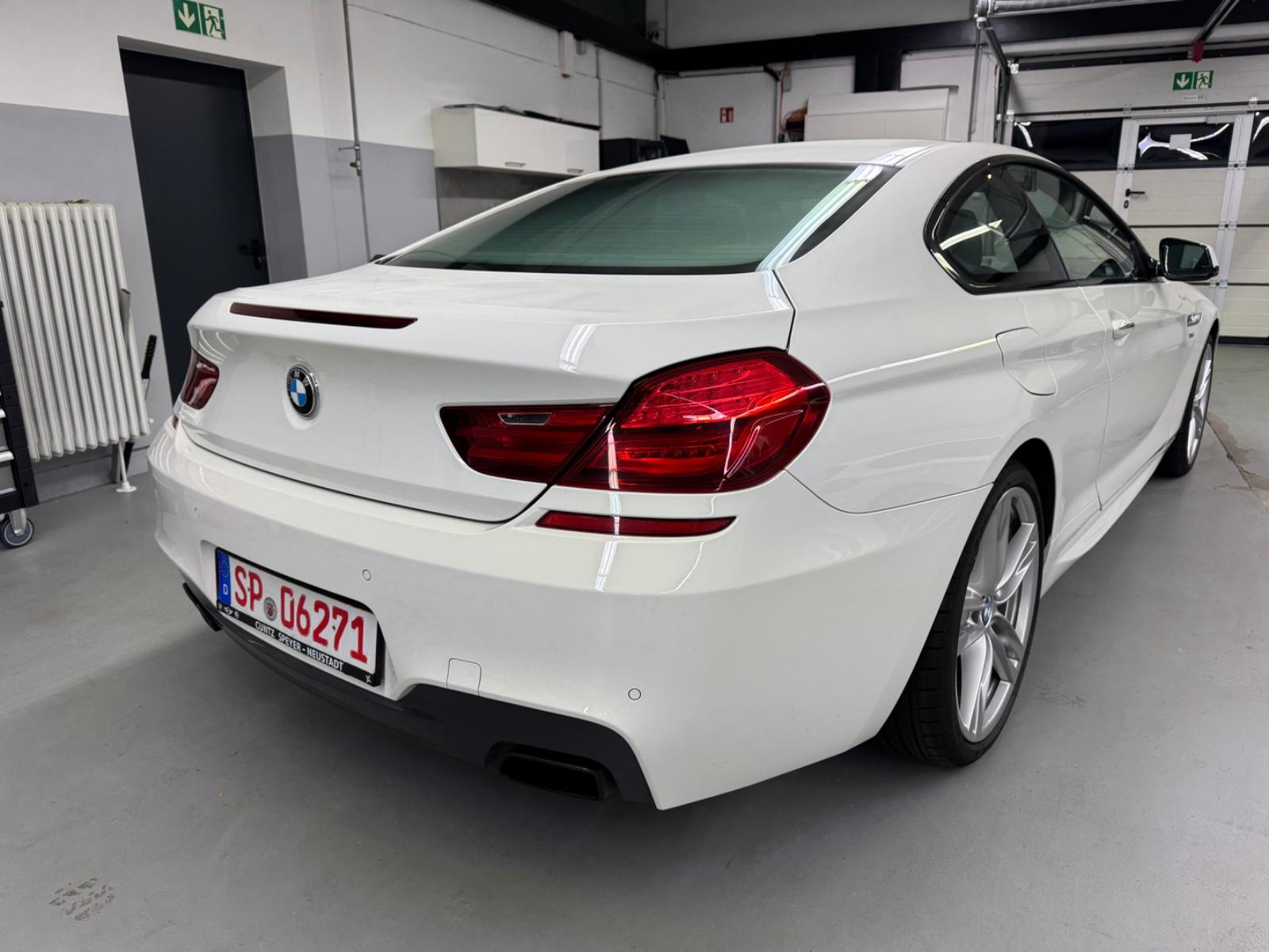 BMW 650 i xDrive Coupé V8 408 ch – Pack M – Toit panoramique – Sièges confort ventilés et chauffants – HUD – Caméras 360°