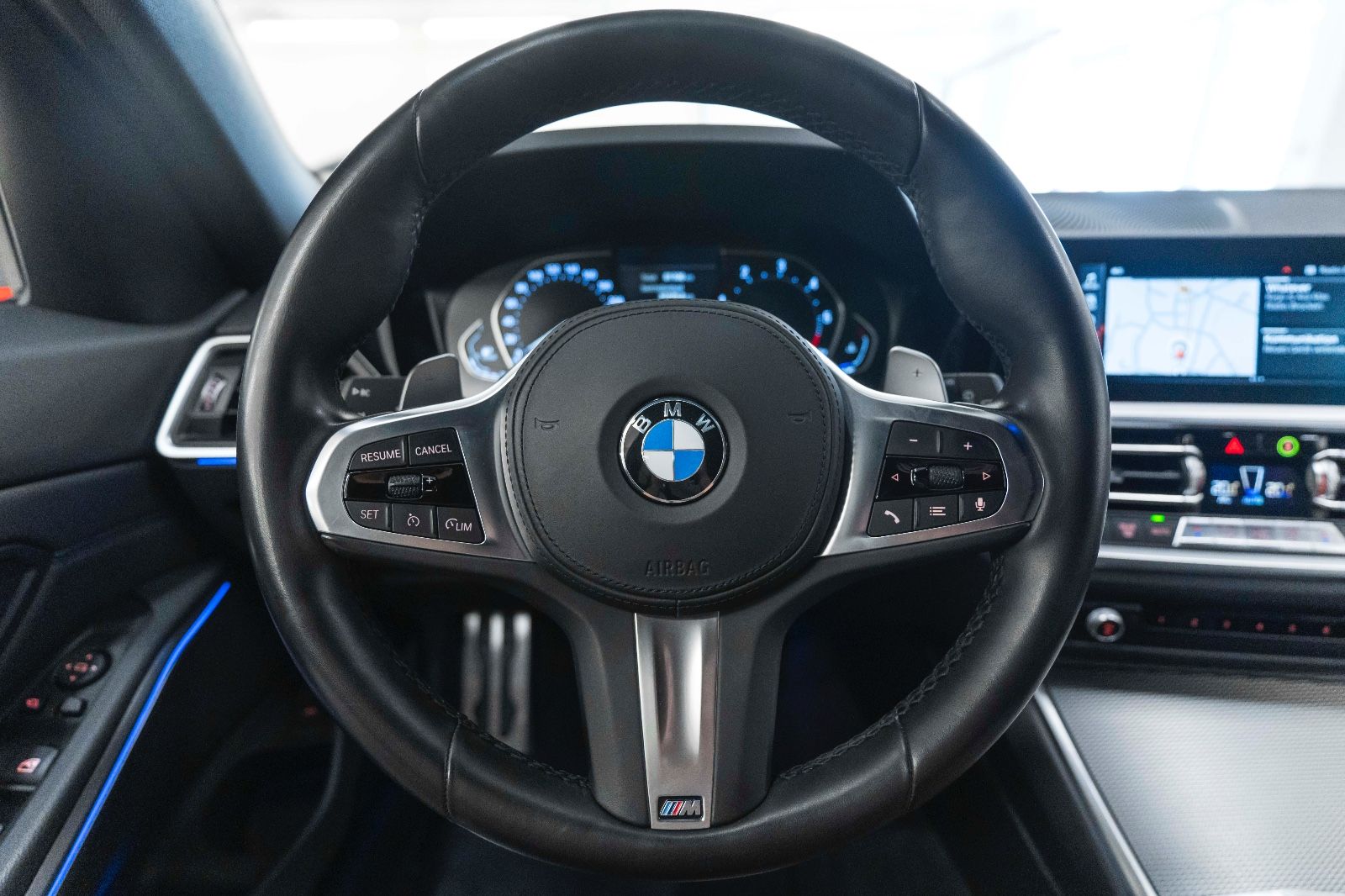 Fahrzeugabbildung BMW 320d Touring  M Sport PDC SZH