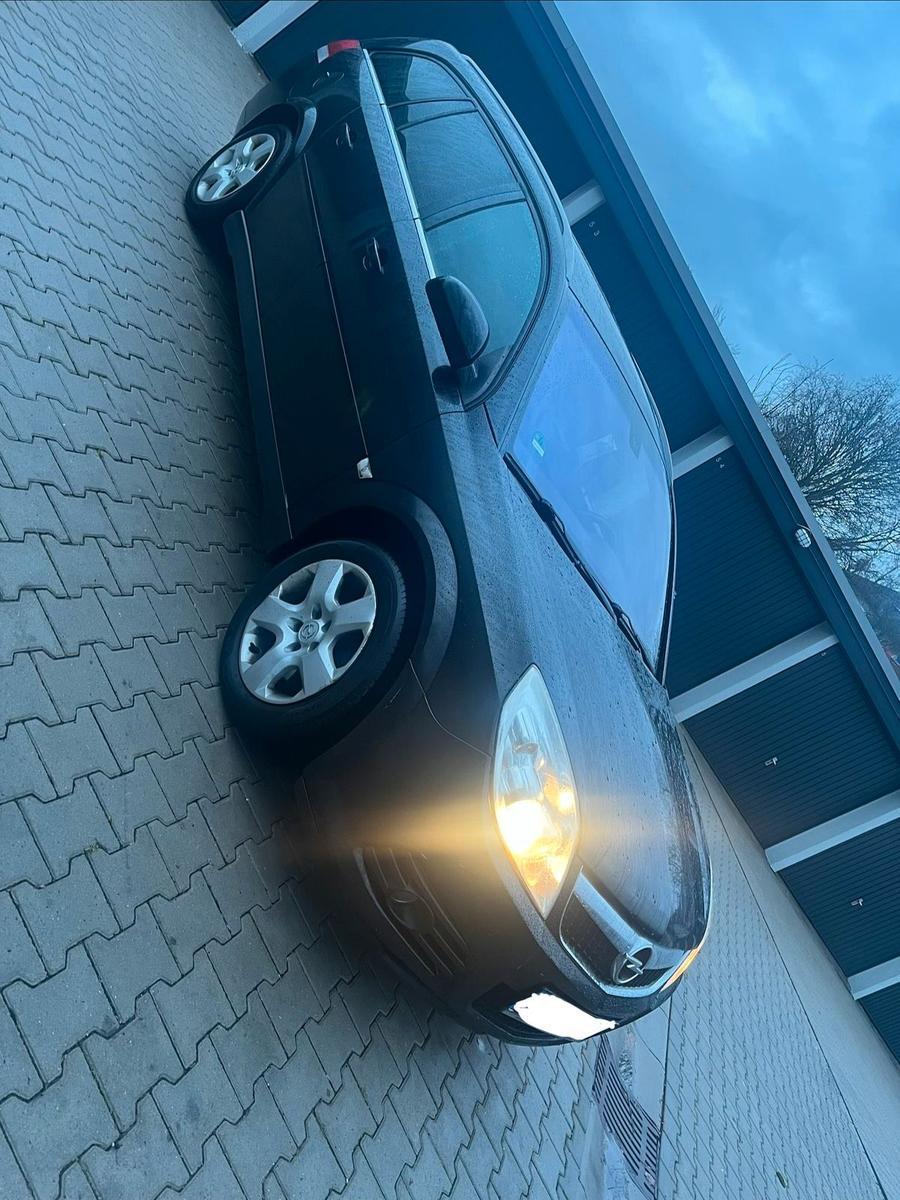 Opel Vectra 2006 — engine 150 HP (110kW)