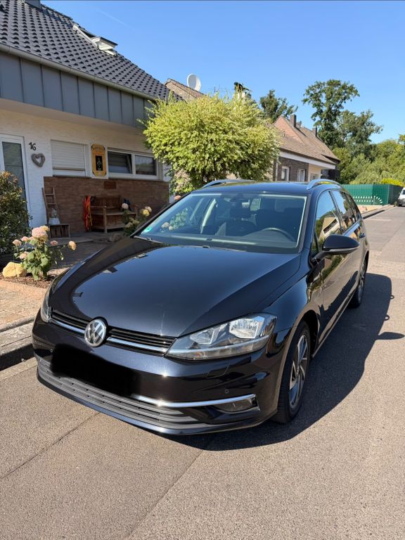 Image of Volkswagen Golf