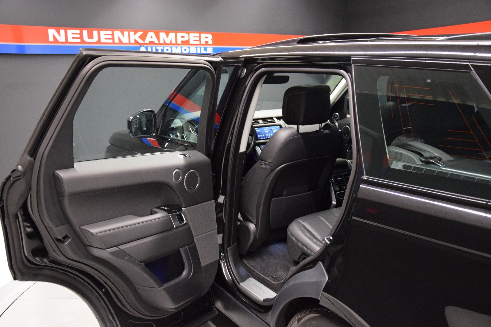 Fahrzeugabbildung Land Rover Range Rover Sport HSE Hybrid Pano HuD Ambi Merid