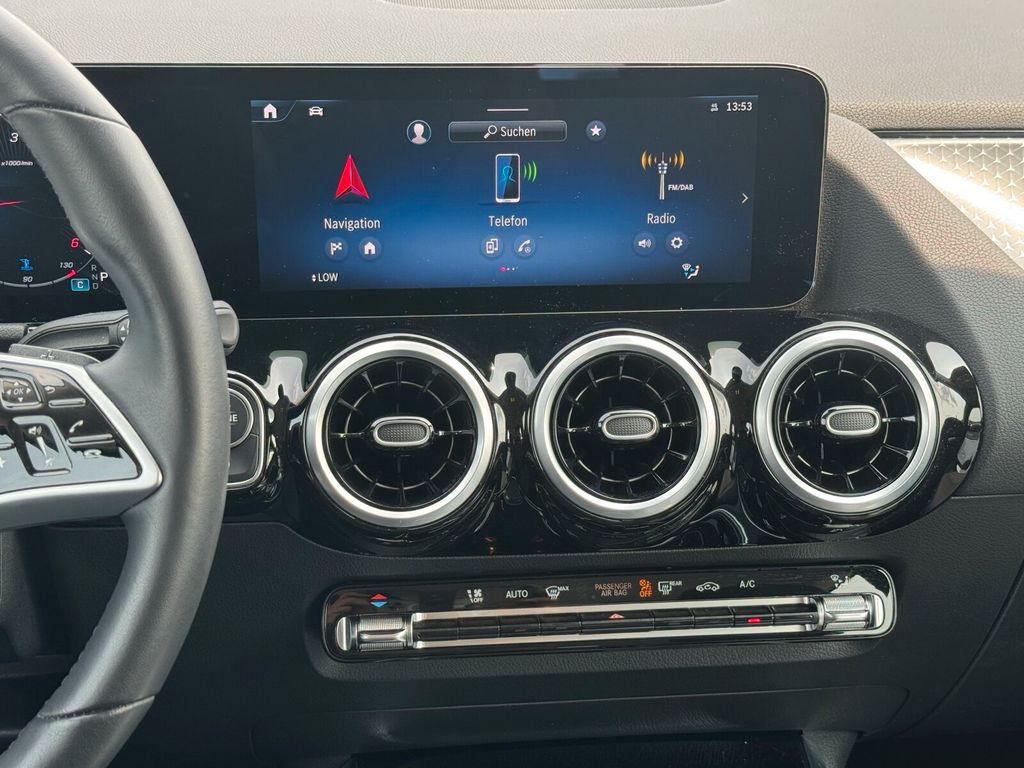 Mercedes-Benz B 180 d Progressive Advanced Smartphone Integrat