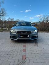 Audi A4 B8  gepflegter Zustand  2. Hand ... - Audi A4 mit Benzin-Antrieb: Limousine, 2.8