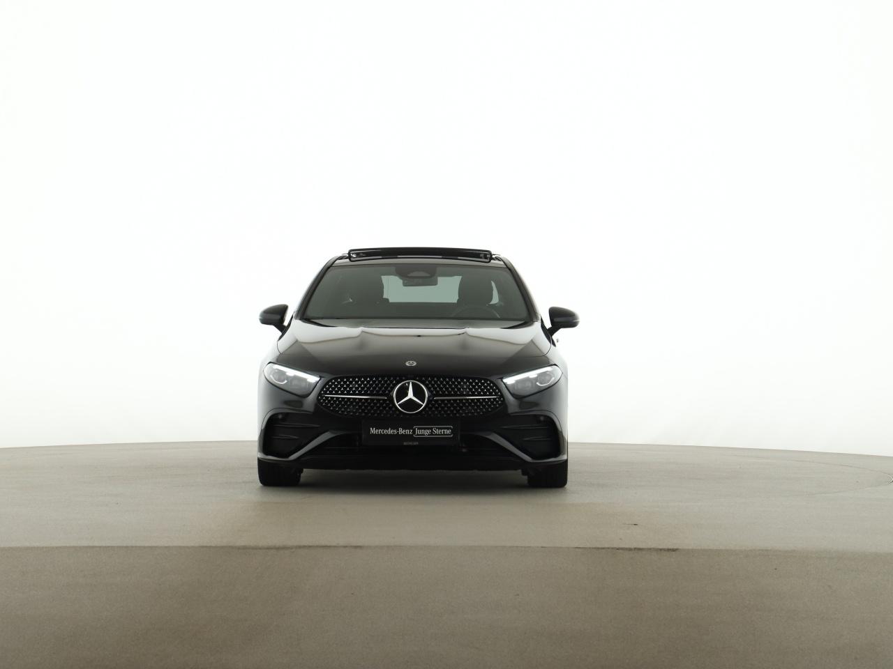 Mercedes-Benz A 200 Limousine AMG Night MBUX Pano Standhz LED