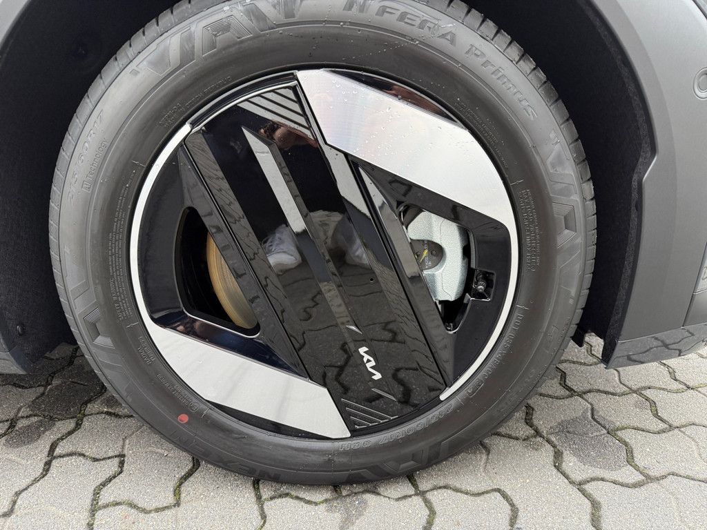 Fahrzeugabbildung Kia EV4 81 FWD EARTH UP TE WIC DWP