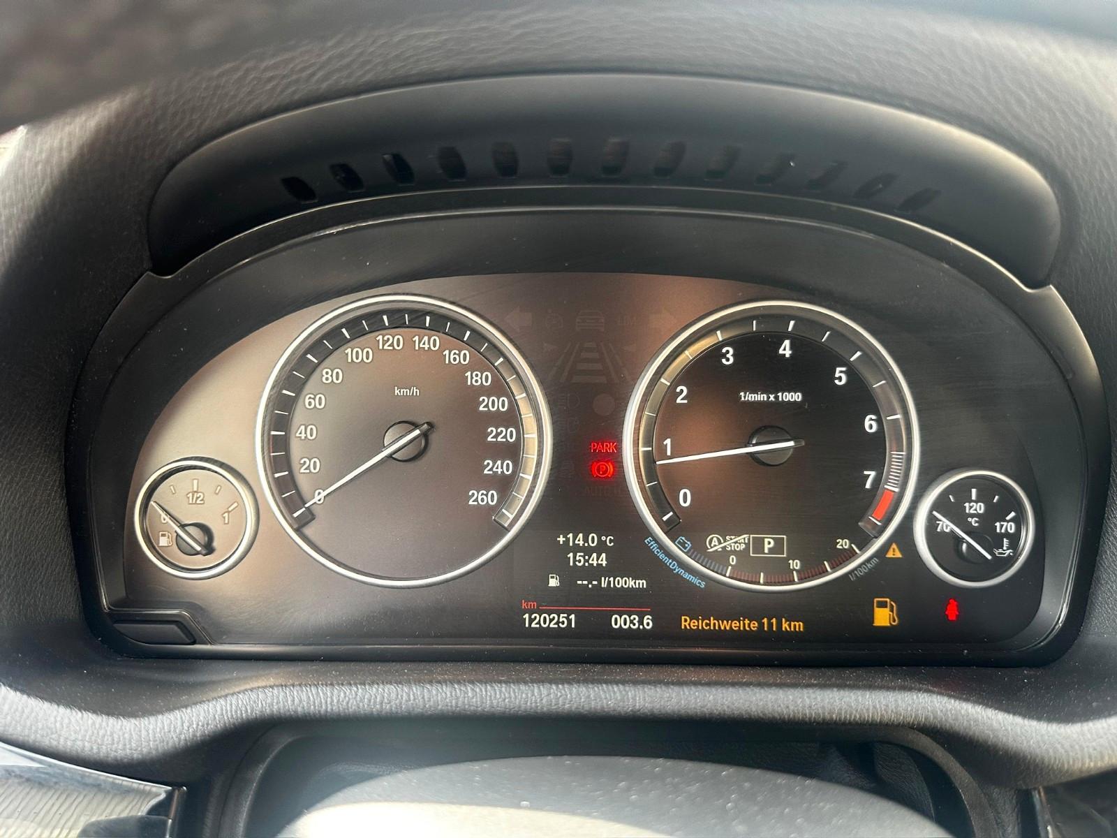 BMW X4 xDrive20i M Sport 184 ch BVA 4x4 / Cuir / Caméra de recul / Bi-Xénon / Attelage pivotant