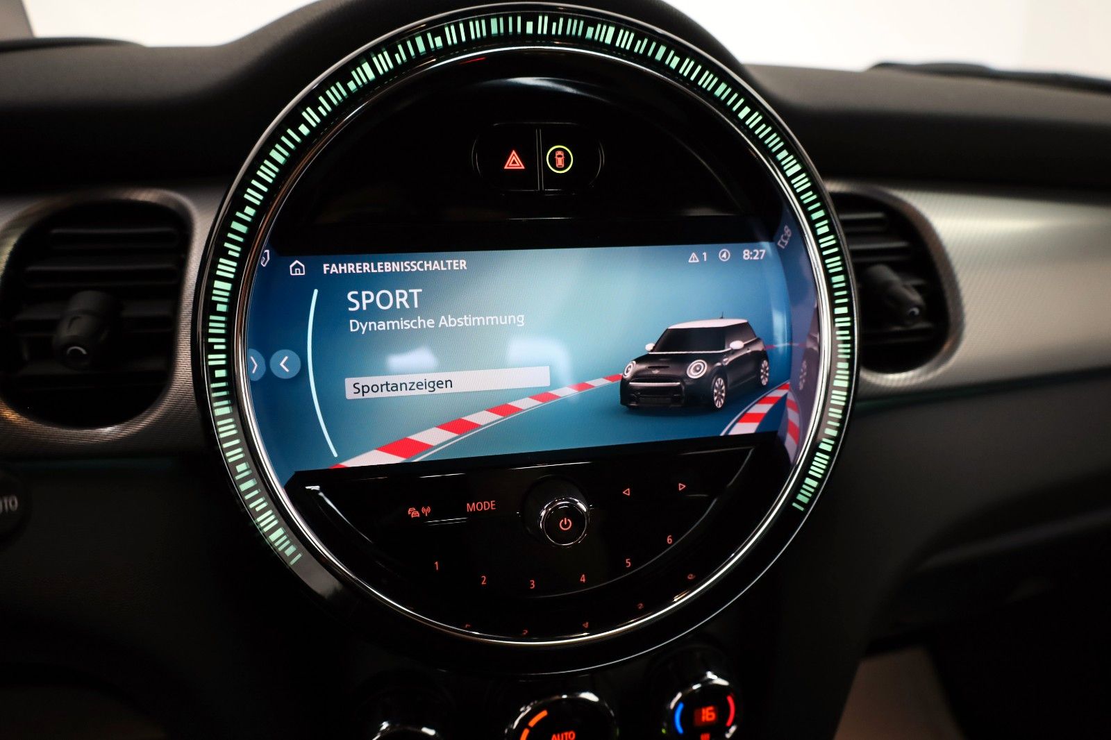 Fahrzeugabbildung MINI Cooper S, Yours Trim,Leder,Navi,Kamera,ACC,HUD