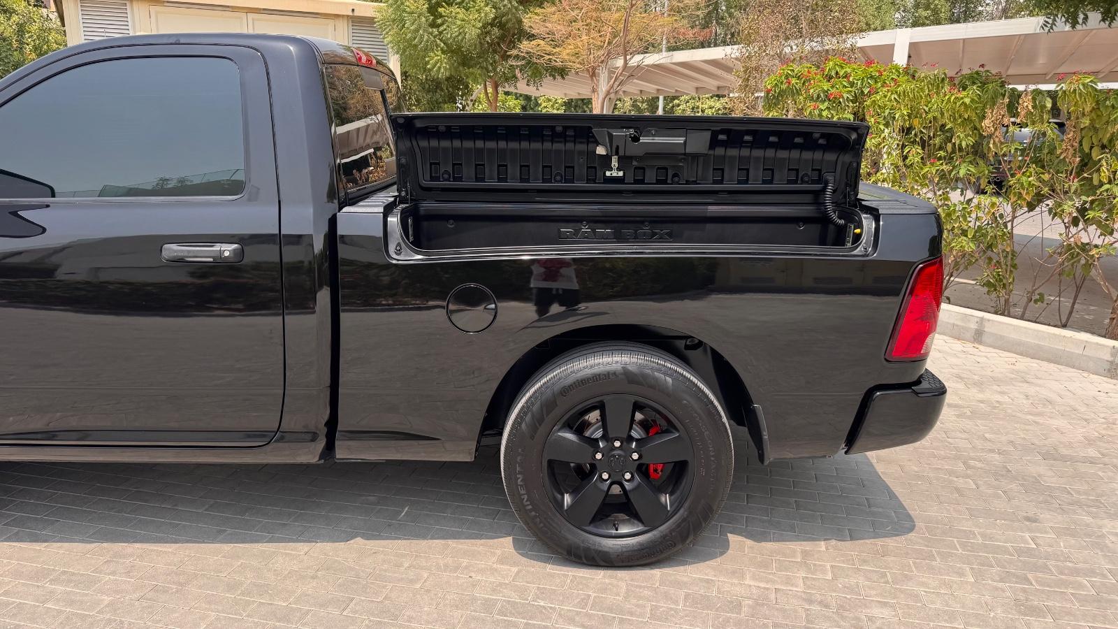 Dodge 5.7*V8*4X4*SINGLE*RAMBOX*CLEAN-CARFAX*AHK*NAVI*
