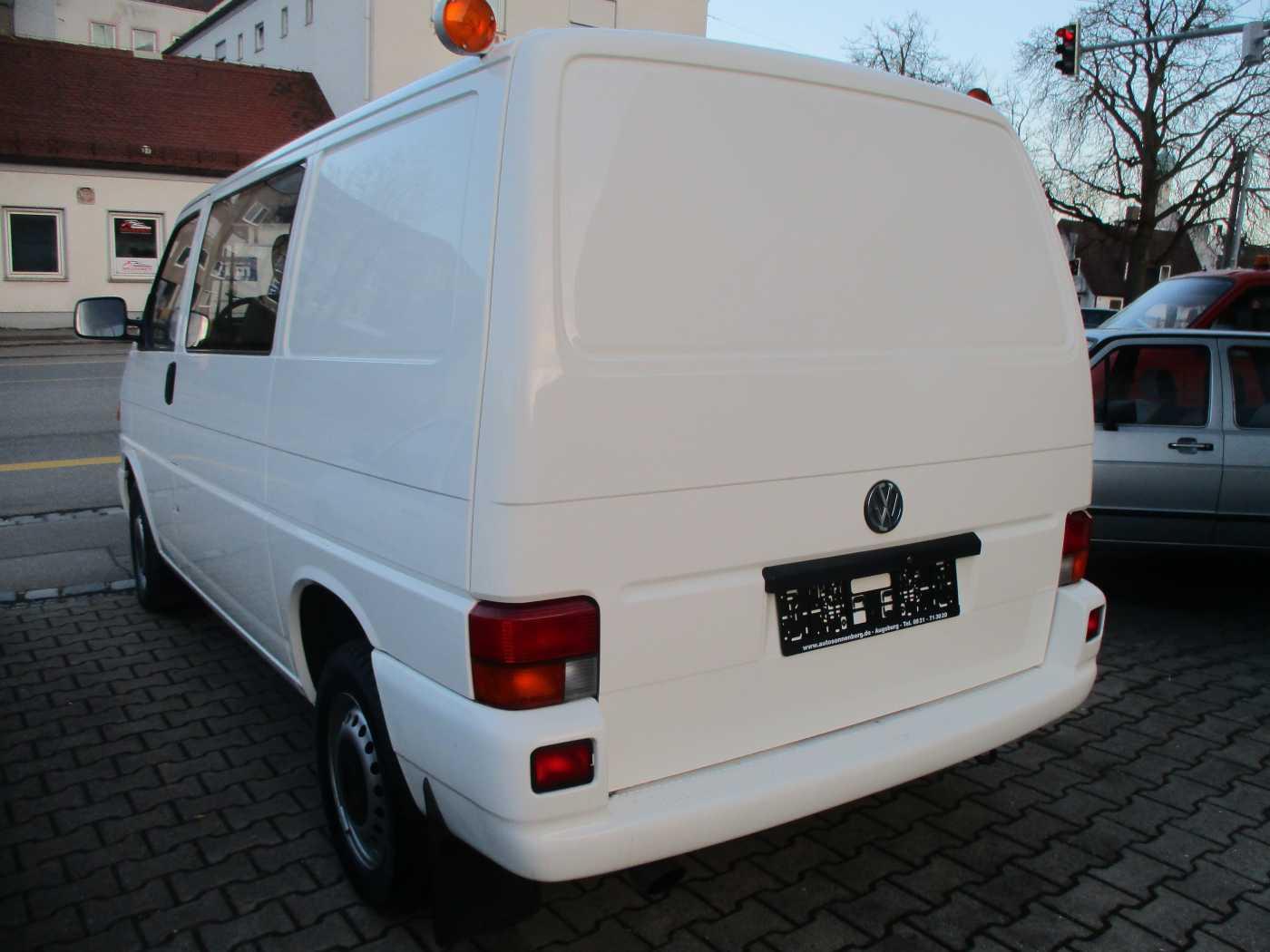 Volkswagen T4 Bus Syncro 2,5 Benziner, original 14100km