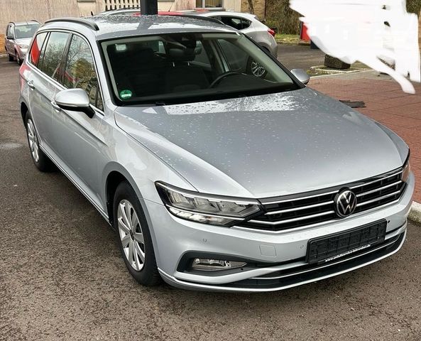 Volkswagen Passat Variant 2.0 TDI SCR DSG Conceptline