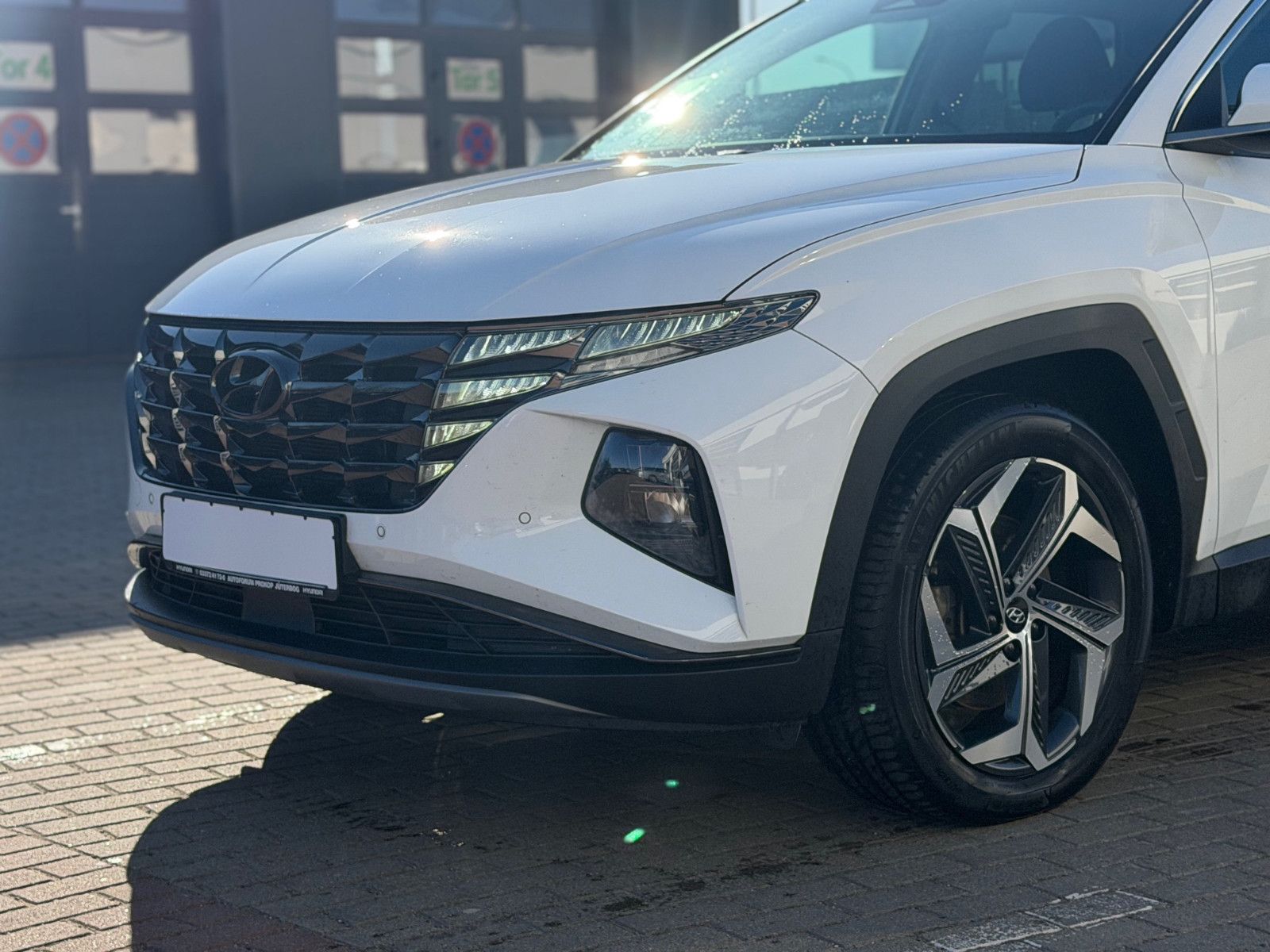 Fahrzeugabbildung Hyundai TUCSON 1.6 T-GDI PHEV *Navi*ACC*LED*RFKamera*