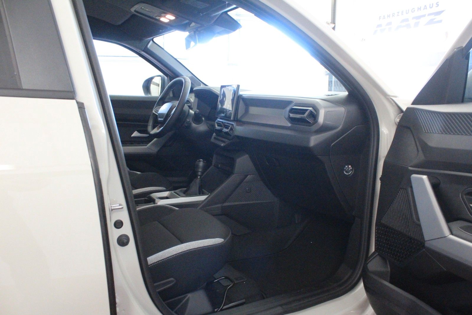 Fahrzeugabbildung Dacia Duster mild Hybrid 140 Journey *Winter-Plus-Pak*